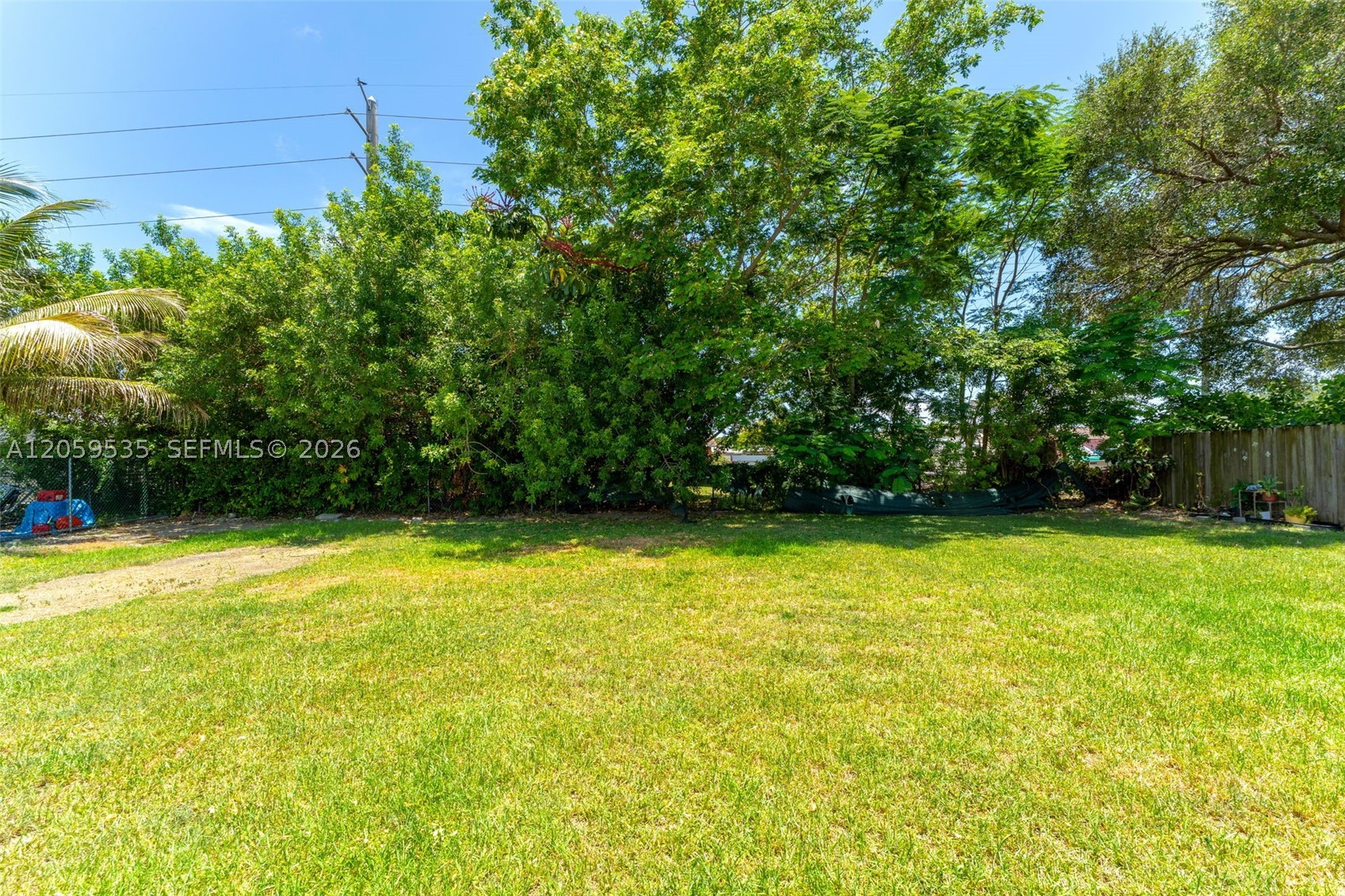 FAIRWAY ESTATES SEC SIX - Residential