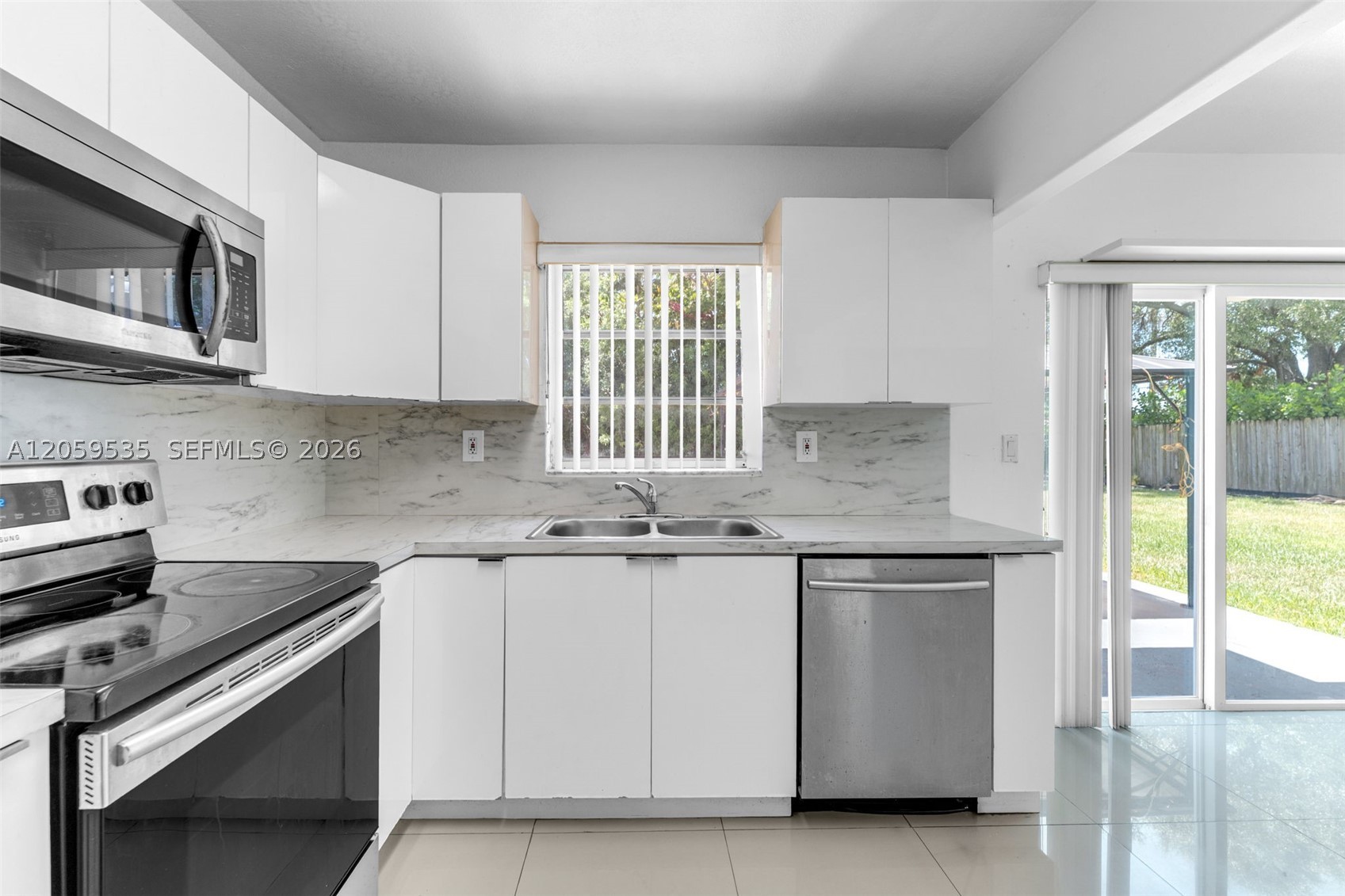 FAIRWAY ESTATES SEC SIX - Residential