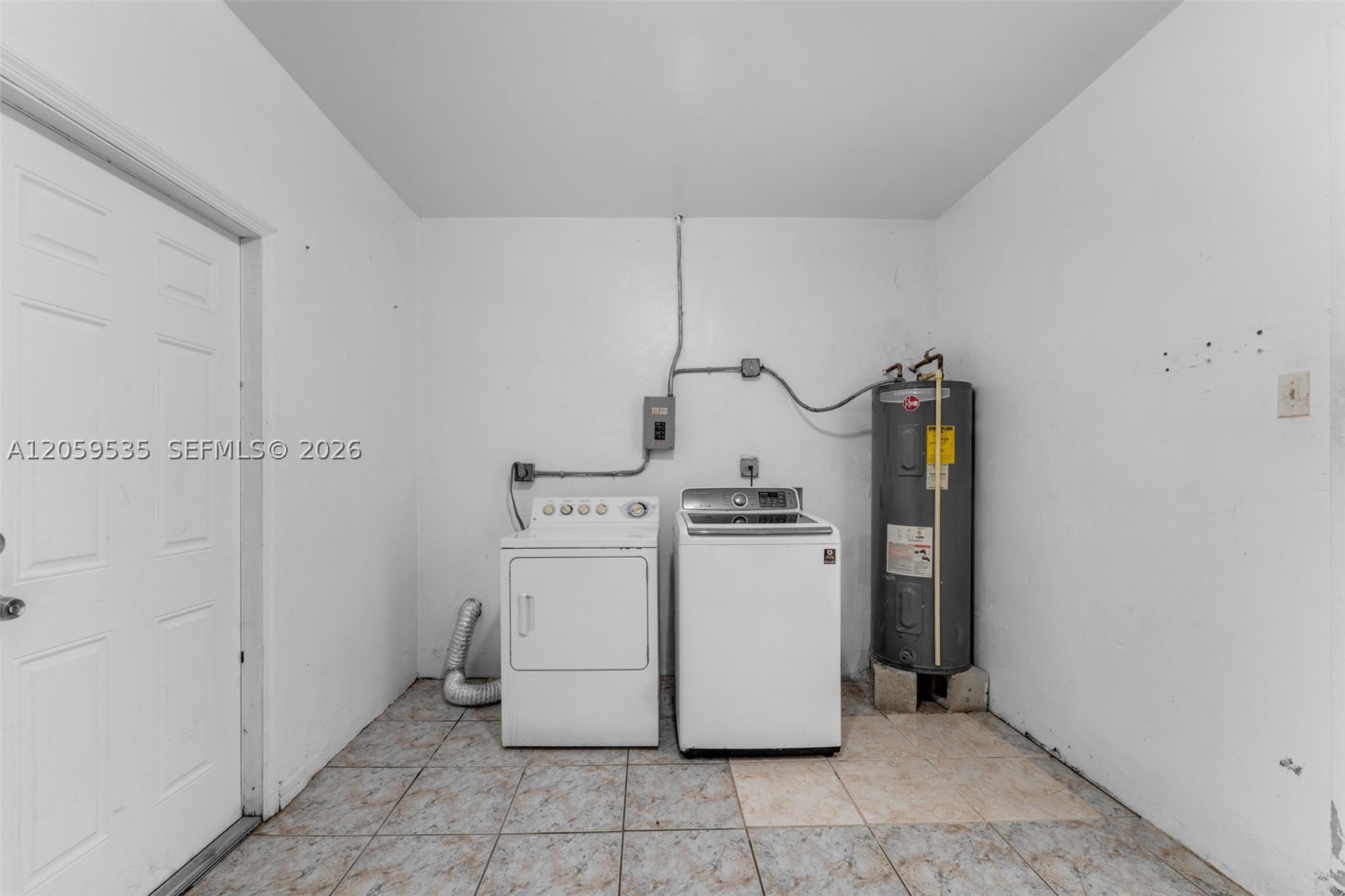 FAIRWAY ESTATES SEC SIX - Residential