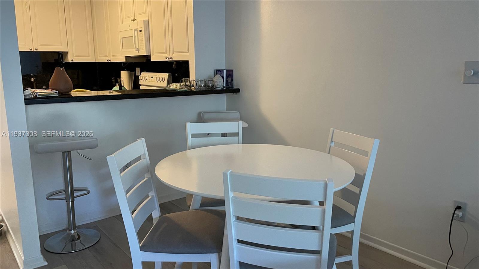 NORTHGATE TOWNHOUSE CONDO - Residential Lease