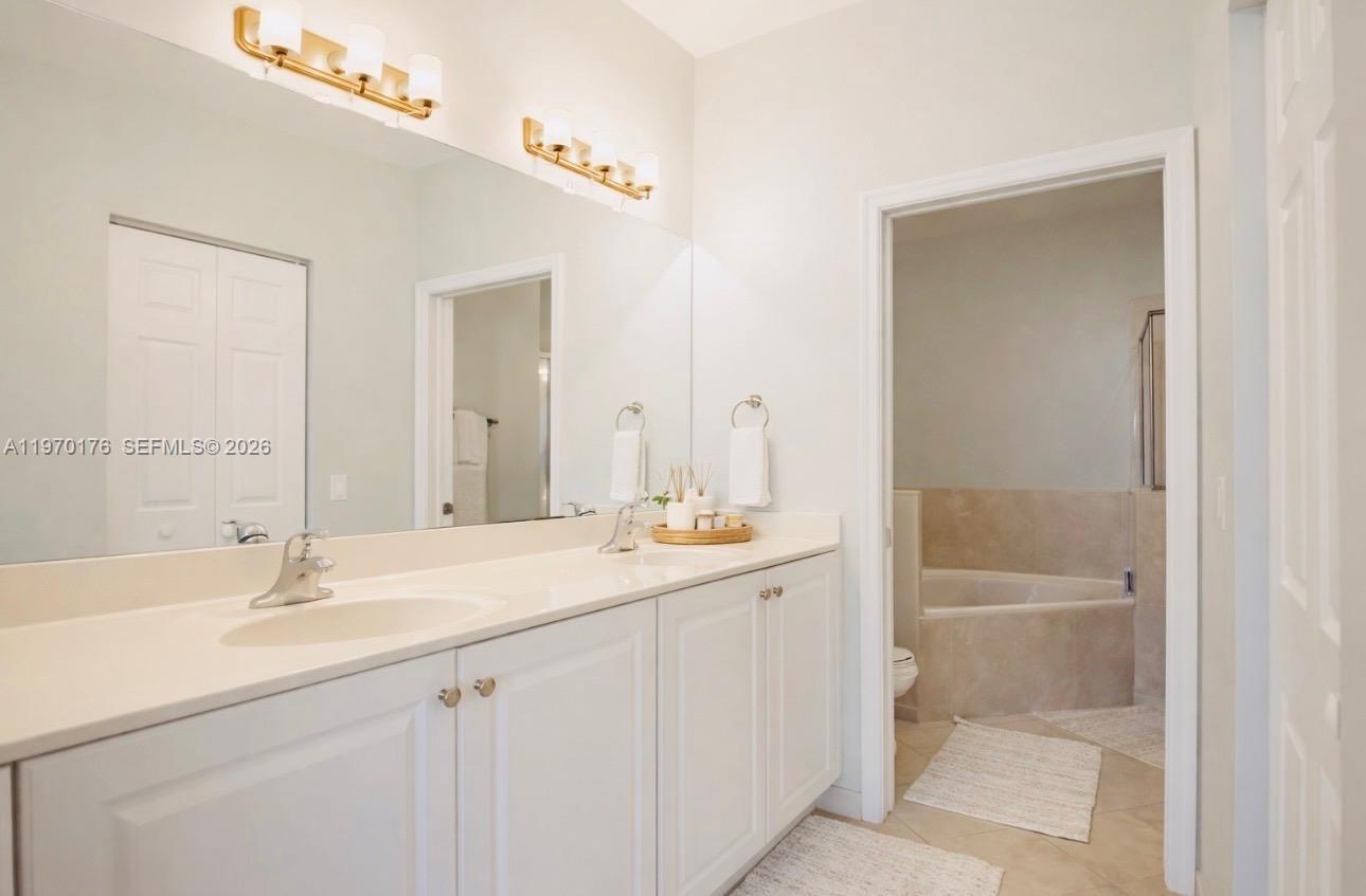 SILVER PALM EAST SECTION - Residential