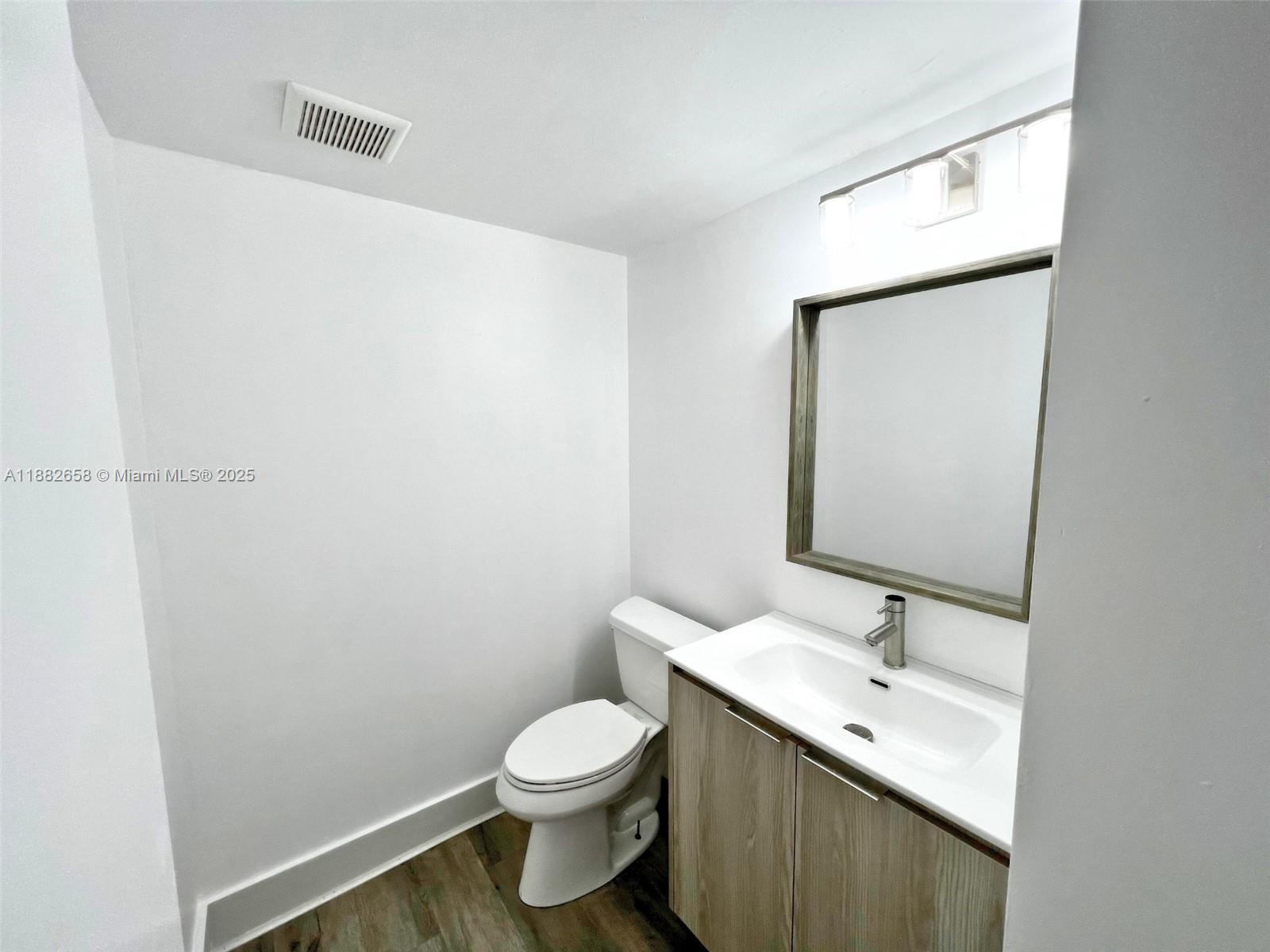 NEW HAMPTON AT CENTURY VI - Residential