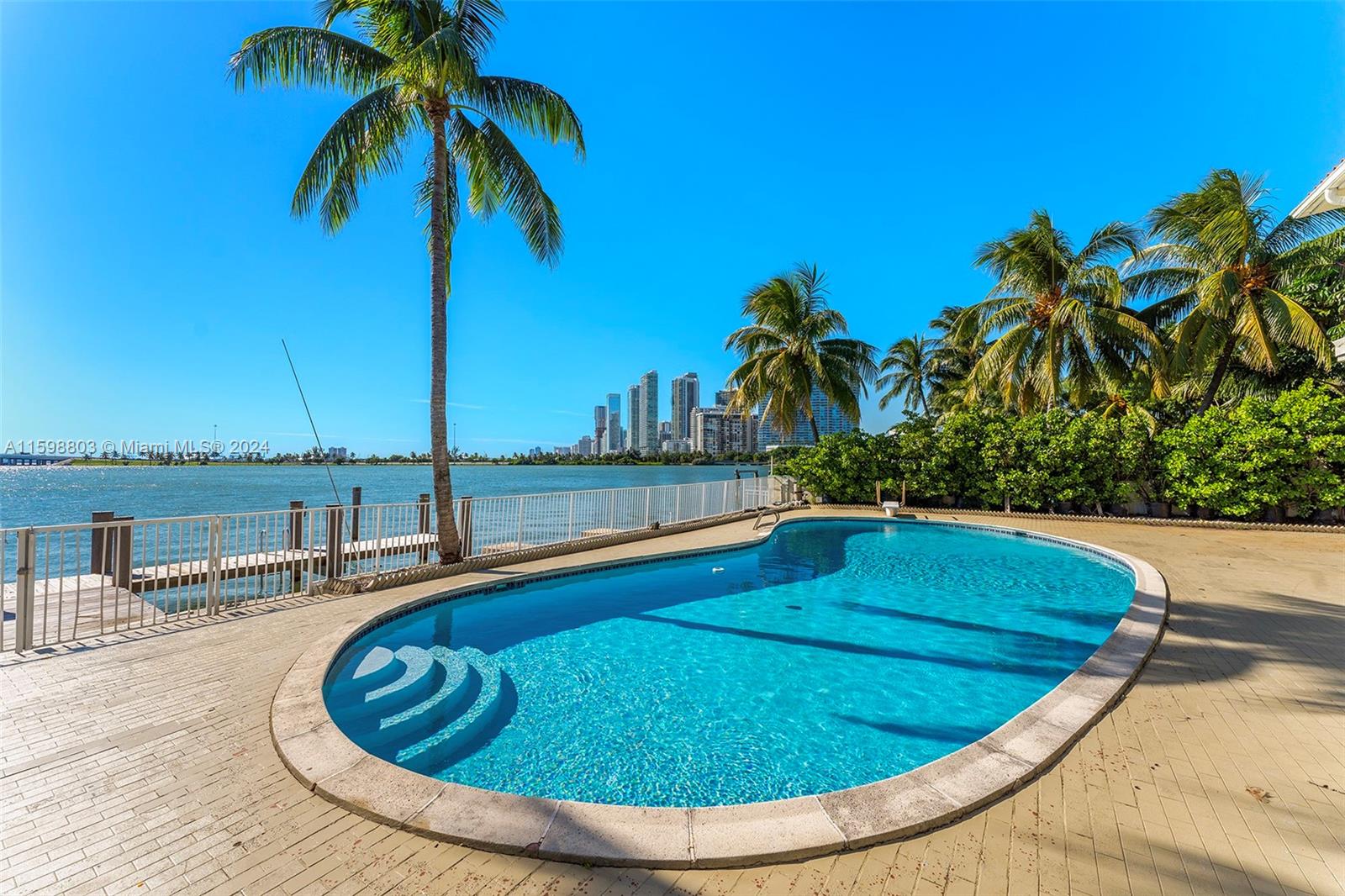 BAY POINT - Residential