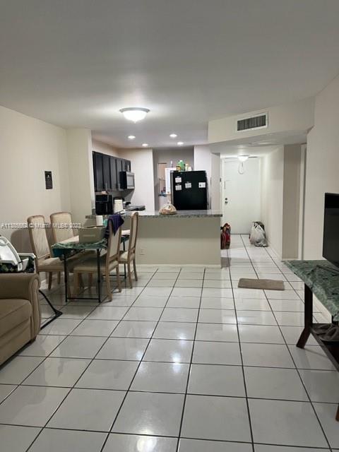 VERSAILLES GARDENS CONDO - Residential Lease