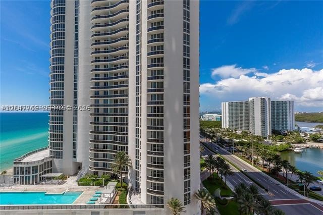 TDR TOWER I CONDO - Residential Lease