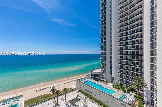 TDR TOWER I CONDO - Residential Lease