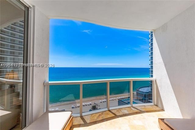 TDR TOWER I CONDO - Residential Lease