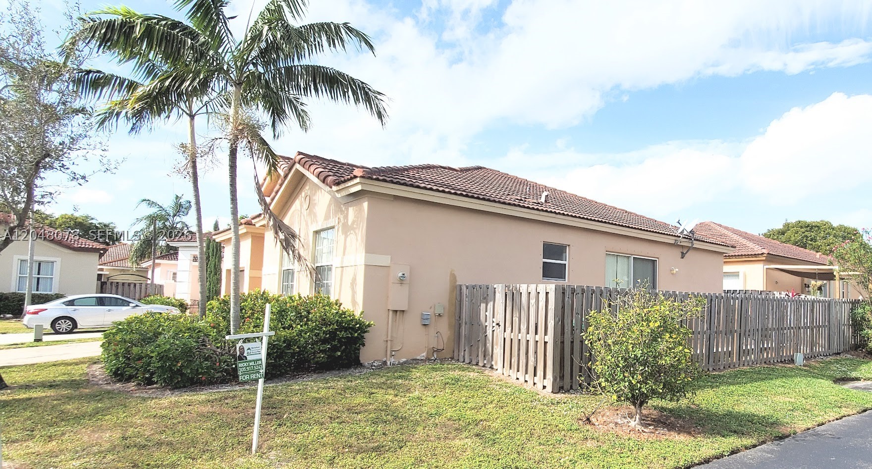 LAKES BY THE BAY SEC 8 - Residential Lease