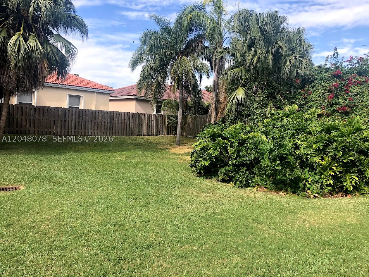 LAKES BY THE BAY SEC 8 - Residential Lease
