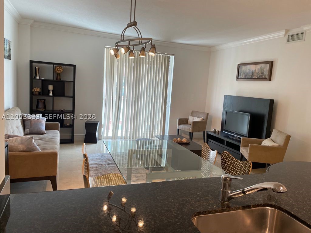 DOWNTOWN DADELAND CONDO N - Residential Lease