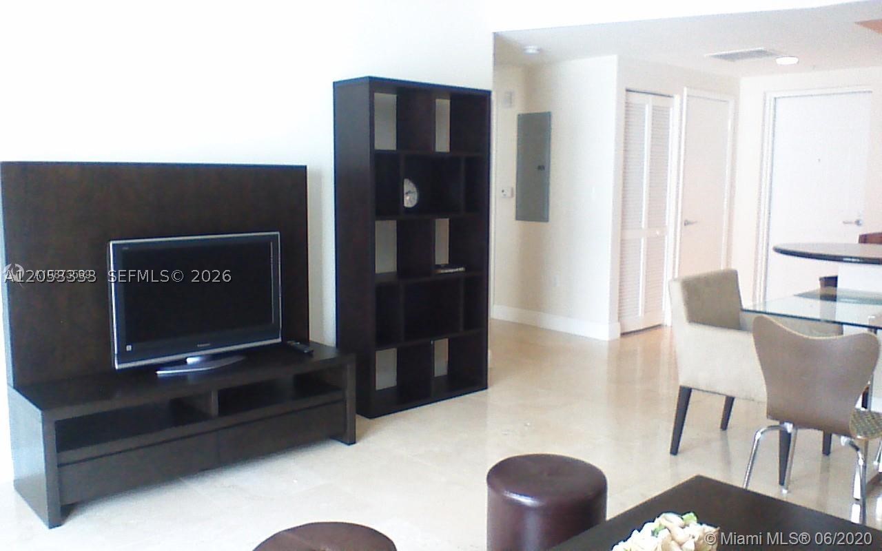 DOWNTOWN DADELAND CONDO N - Residential Lease
