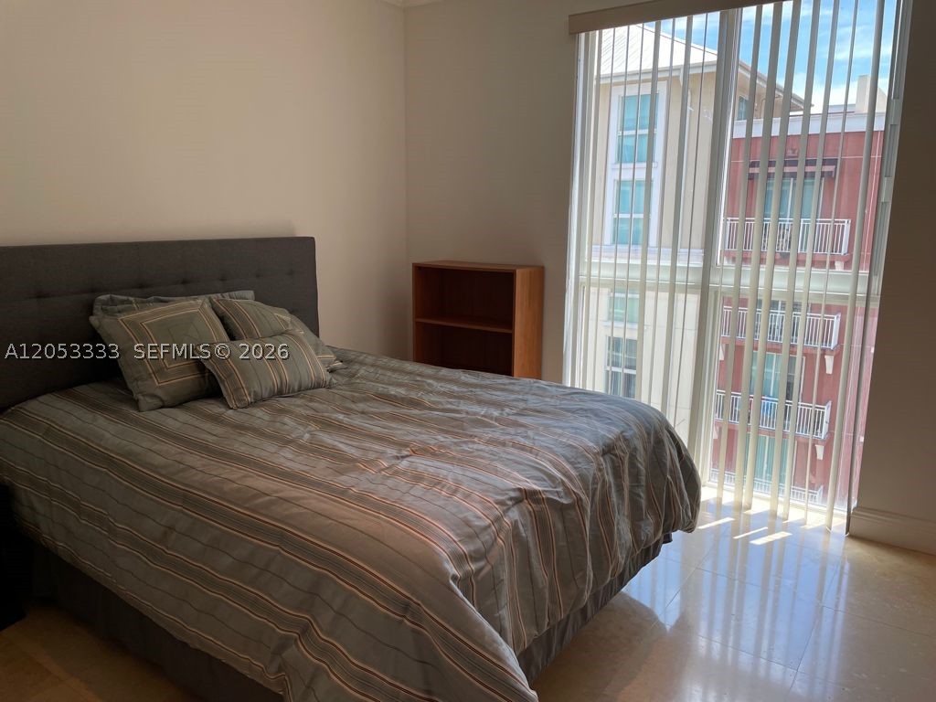 DOWNTOWN DADELAND CONDO N - Residential Lease