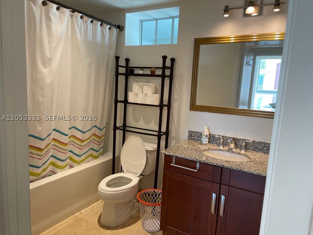 DOWNTOWN DADELAND CONDO N - Residential Lease