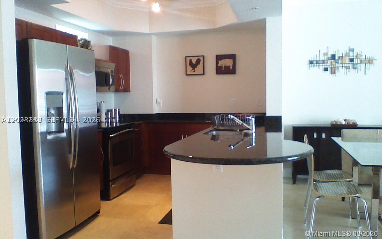 DOWNTOWN DADELAND CONDO N - Residential Lease