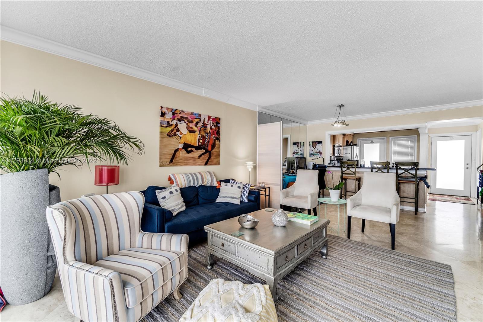 ROYAL BAHAMIAN WEST - Residential