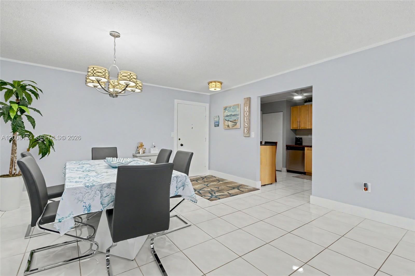 CAMBRIDGE TOWERS CONDO - Residential