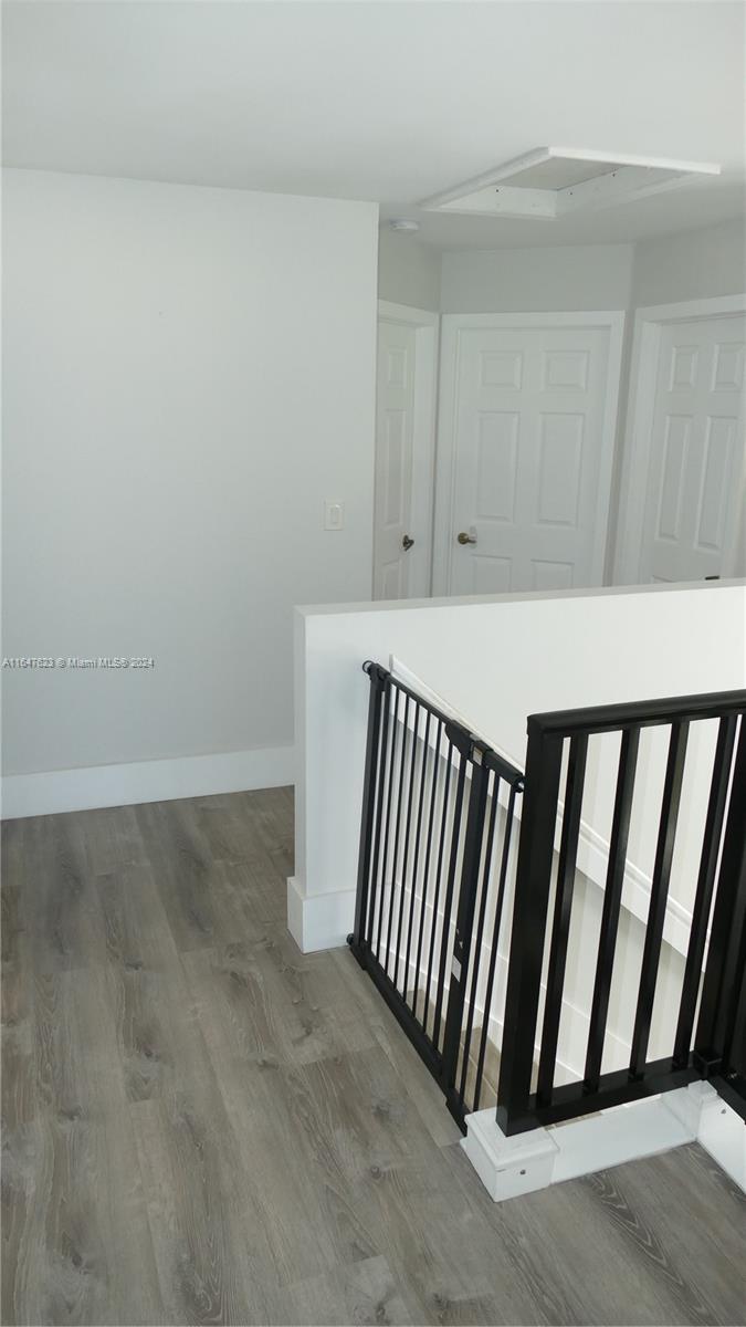 HOLLYWOOD LAKES COUNTRY CL - Residential