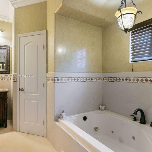 WEST LAKES ESTATES SUB - Residential