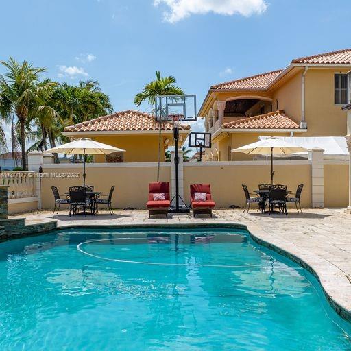 WEST LAKES ESTATES SUB - Residential
