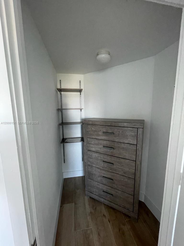 PARAISO BAY CONDO - Residential