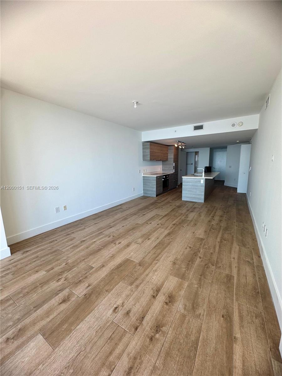 PARAISO BAY CONDO - Residential