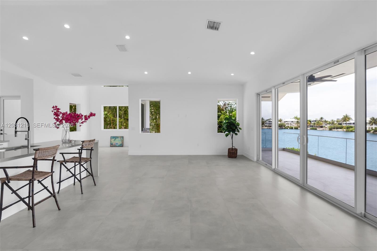 BUCCANEER PT (LARGO SOUND - Residential