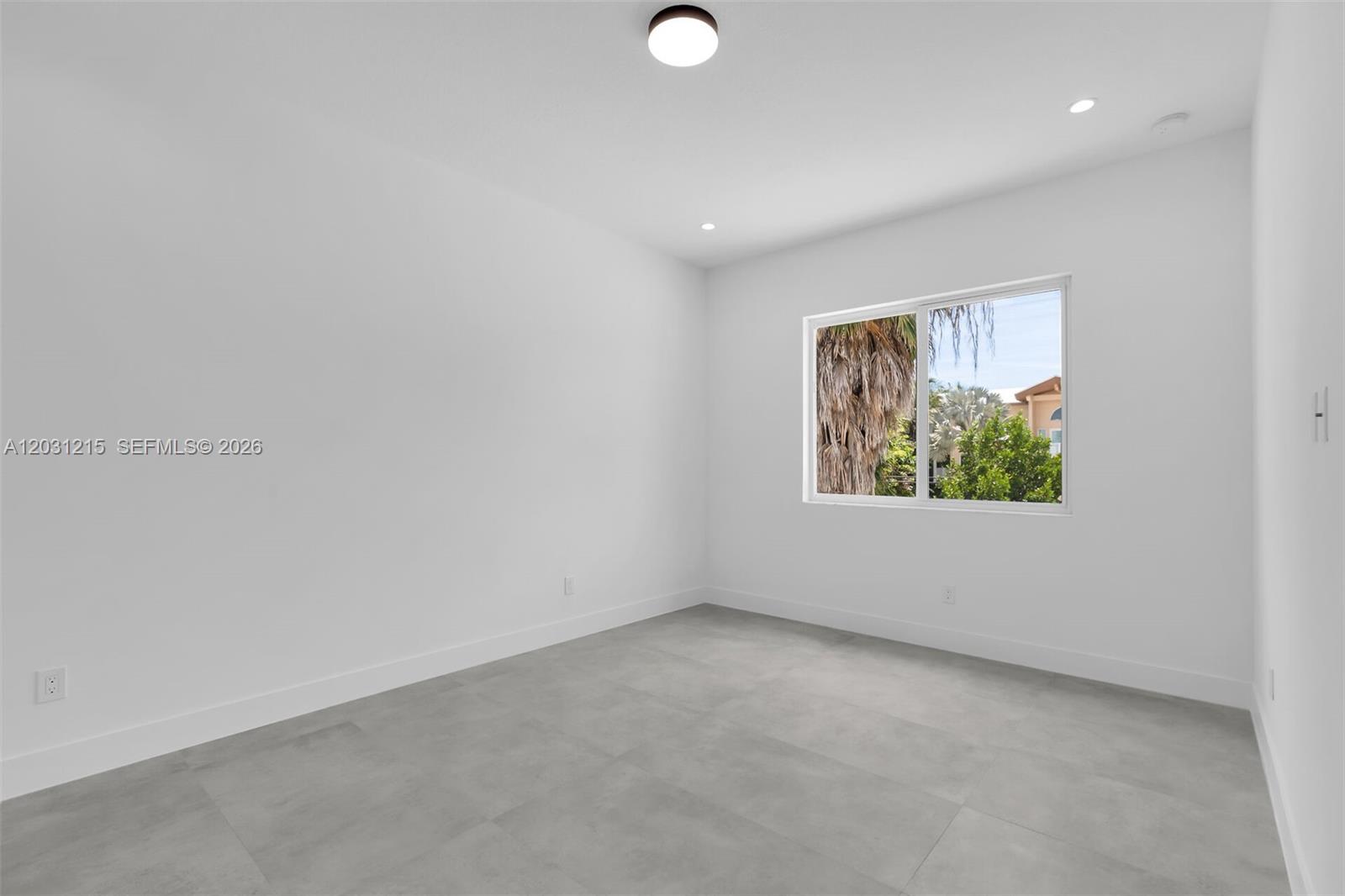 BUCCANEER PT (LARGO SOUND - Residential