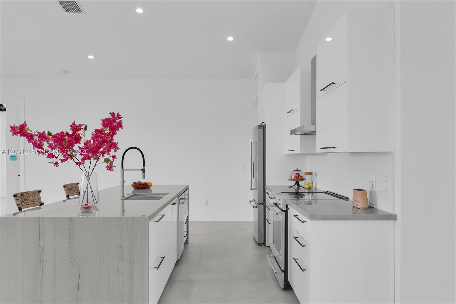 BUCCANEER PT (LARGO SOUND - Residential