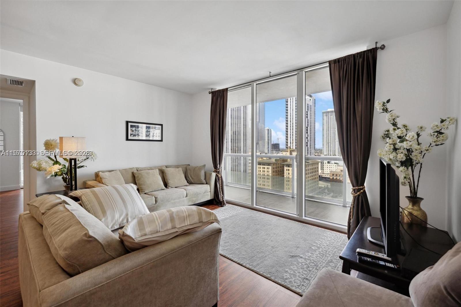 50 BISCAYNE CONDO - Residential