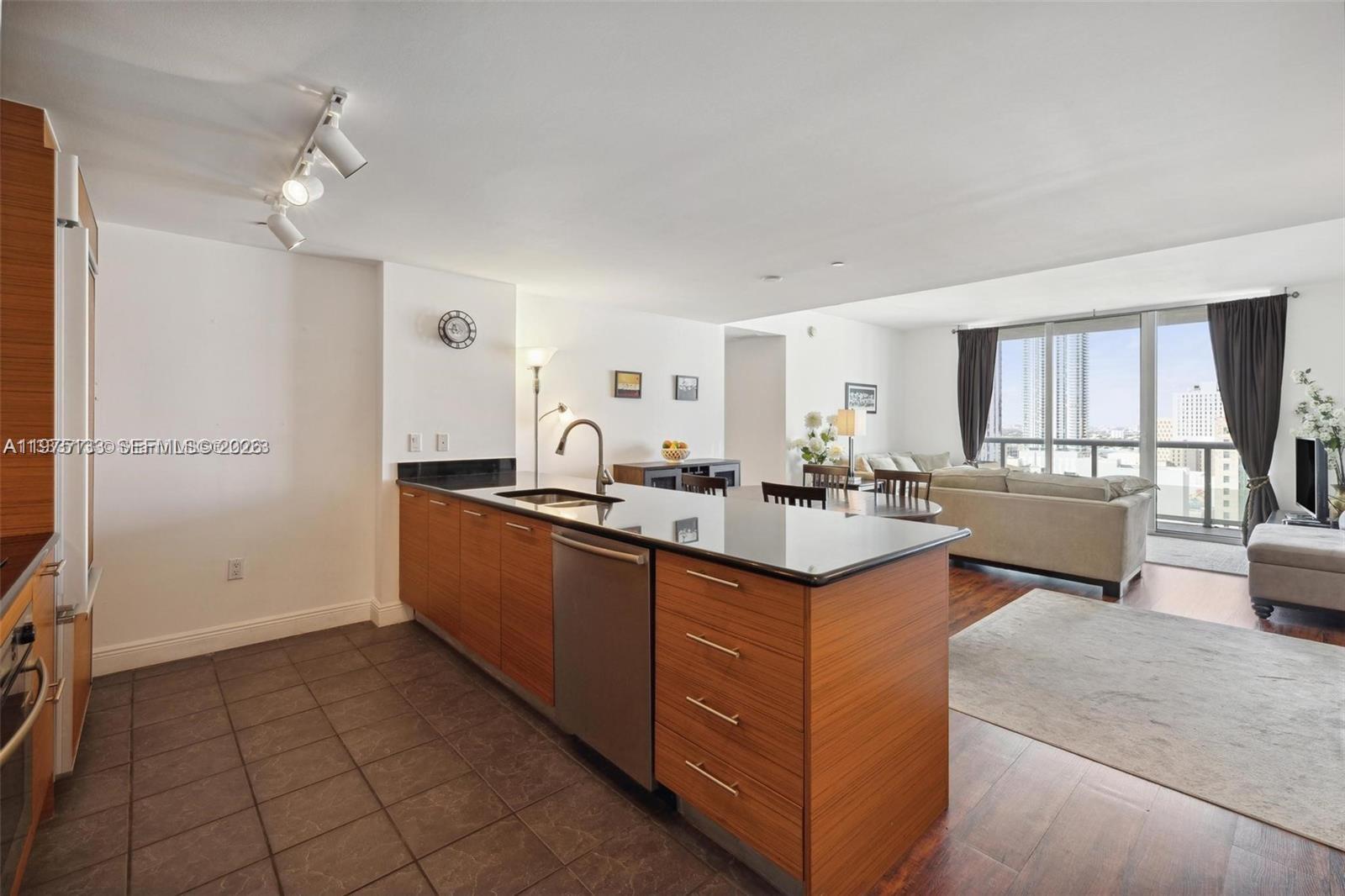50 BISCAYNE CONDO - Residential