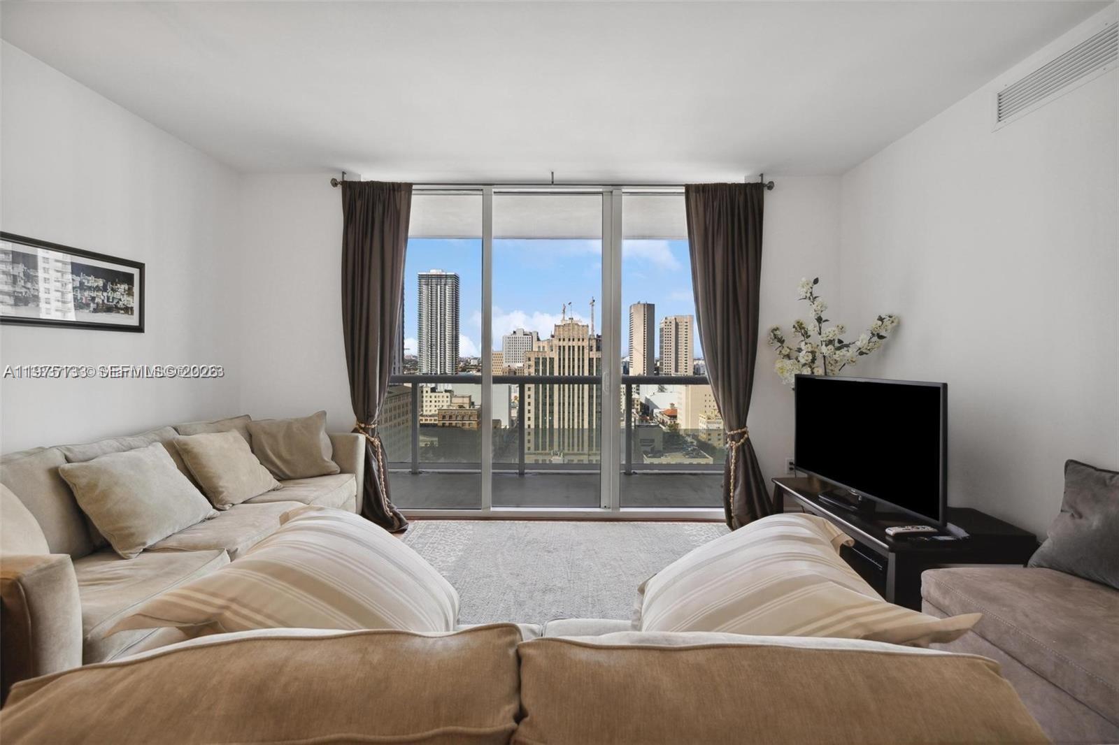 50 BISCAYNE CONDO - Residential