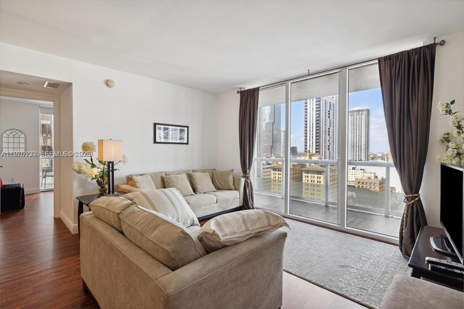 50 BISCAYNE CONDO - Residential