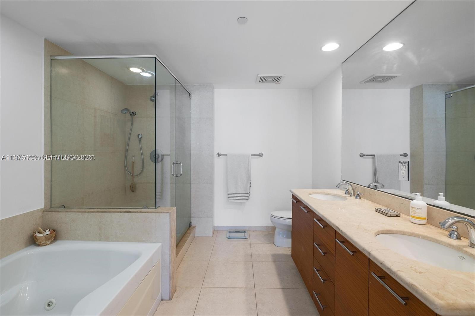 50 BISCAYNE CONDO - Residential