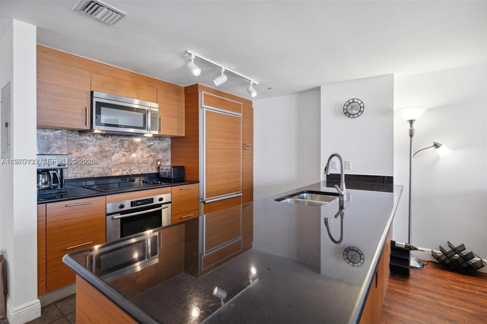 50 BISCAYNE CONDO - Residential