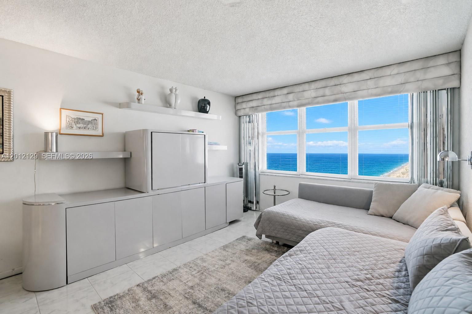 AQUARIUS CONDO - Residential
