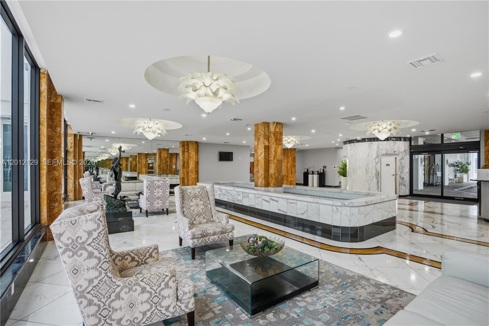AQUARIUS CONDO - Residential