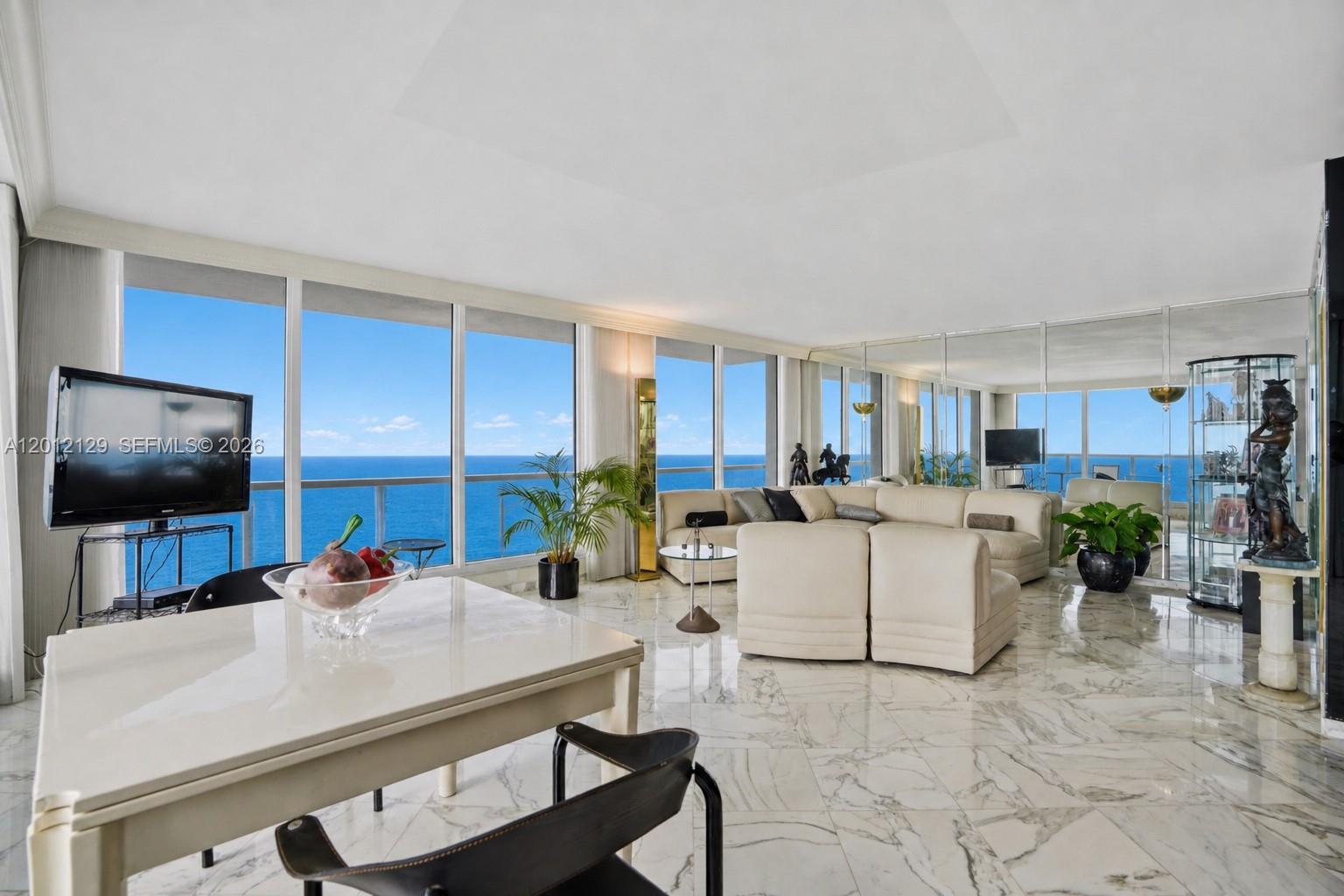 AQUARIUS CONDO - Residential