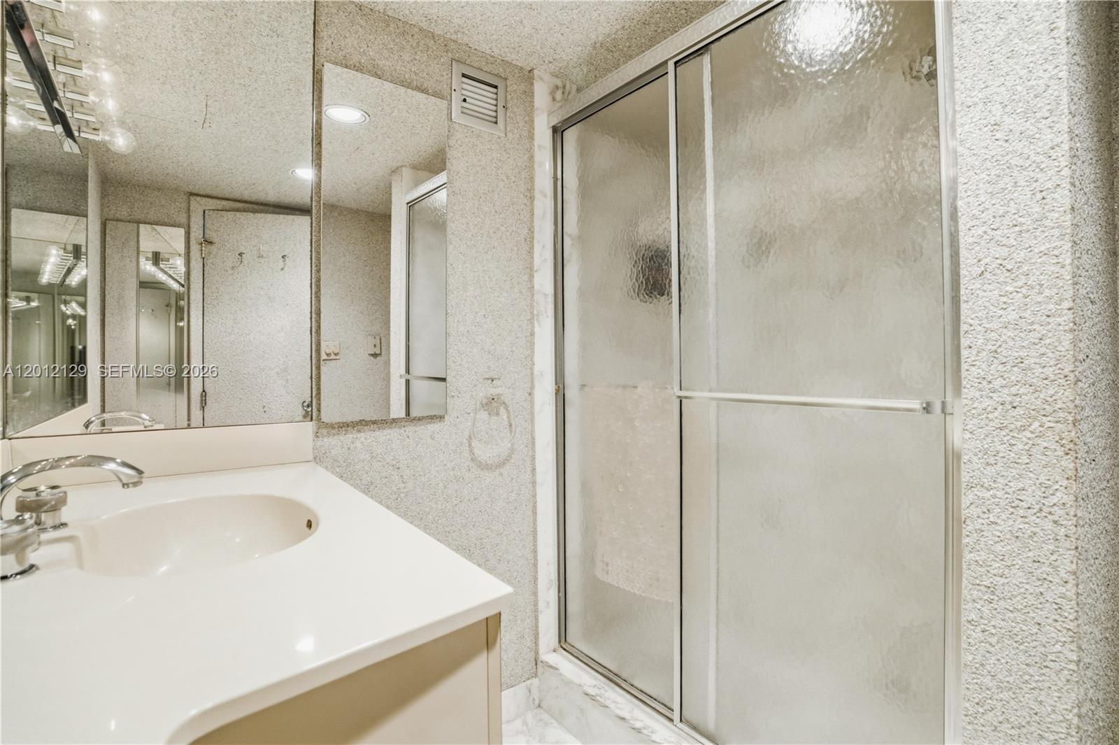 AQUARIUS CONDO - Residential