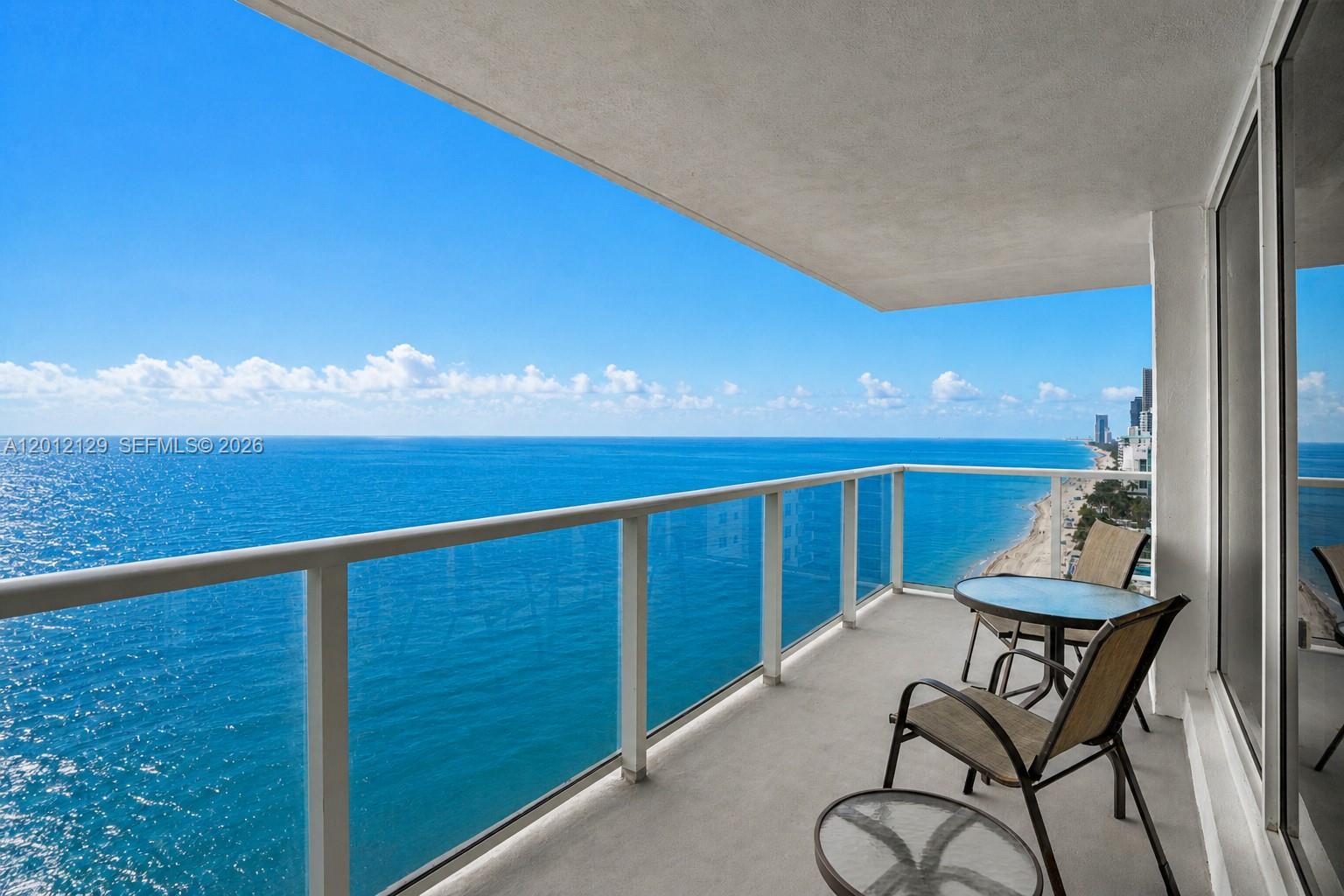 AQUARIUS CONDO - Residential