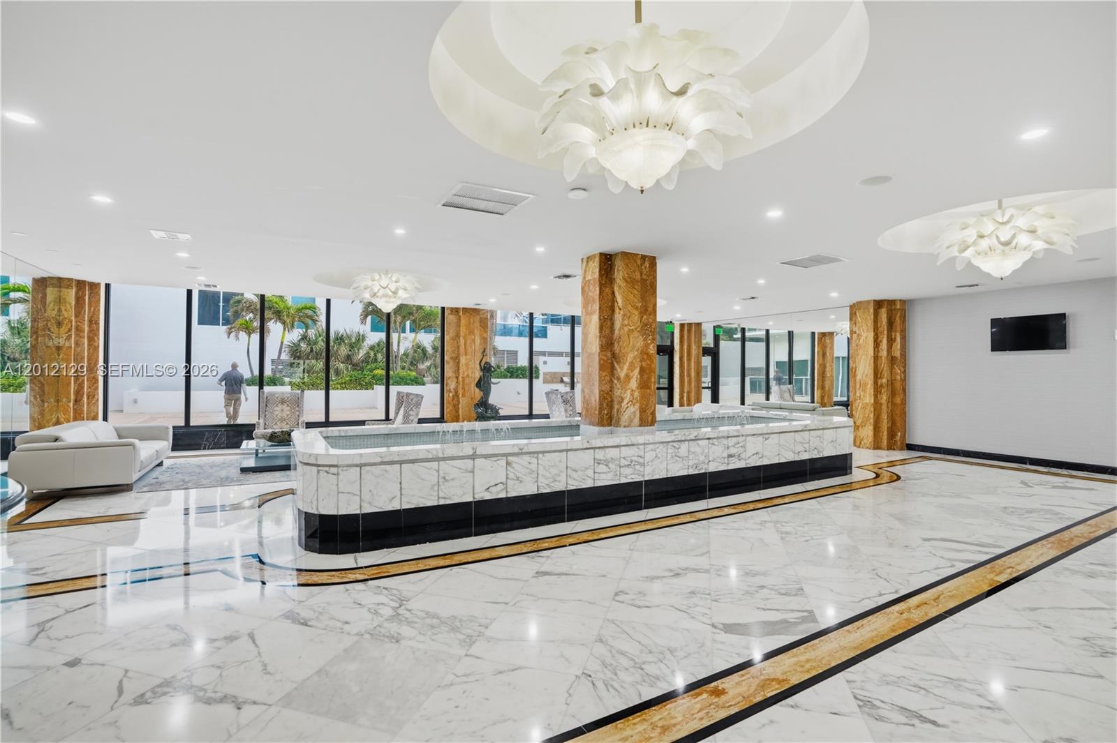 AQUARIUS CONDO - Residential