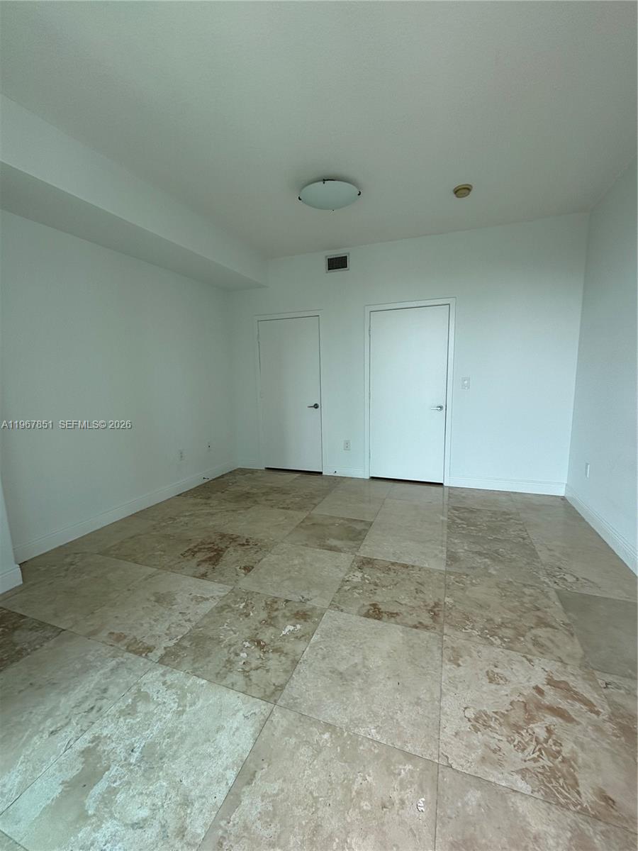 THE AXIS ON BRICKELL CONDA - Residential