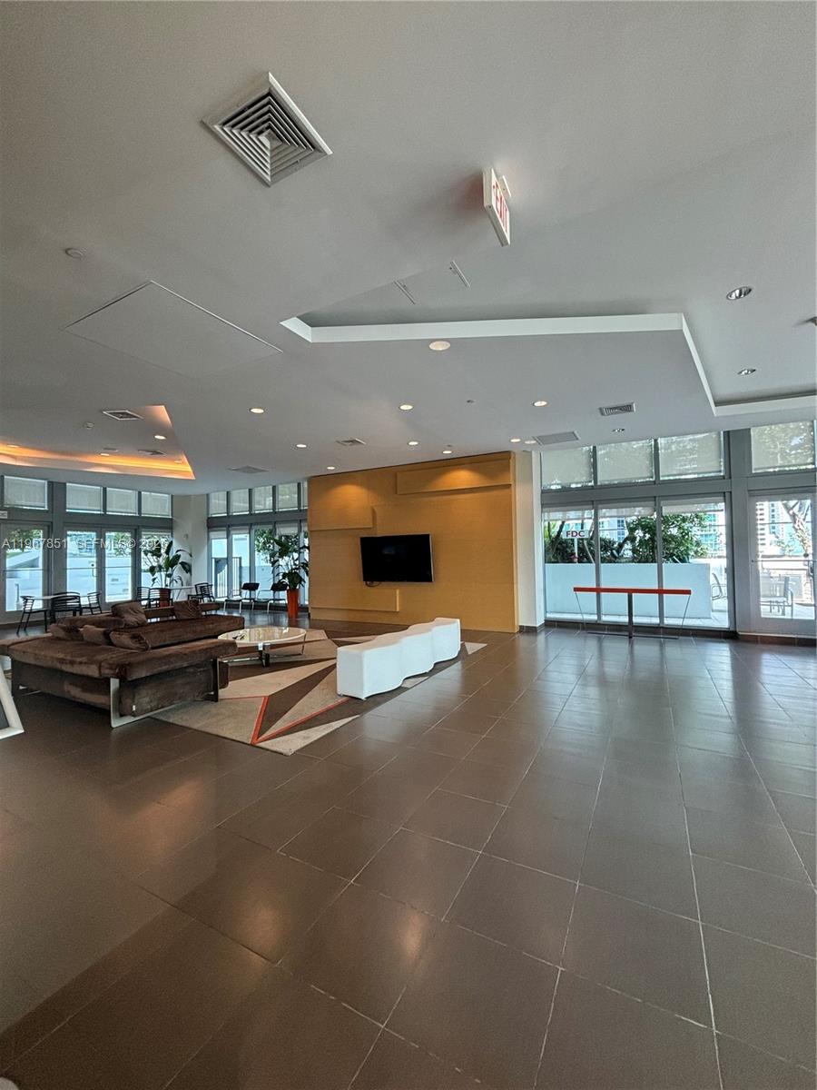 THE AXIS ON BRICKELL CONDA - Residential