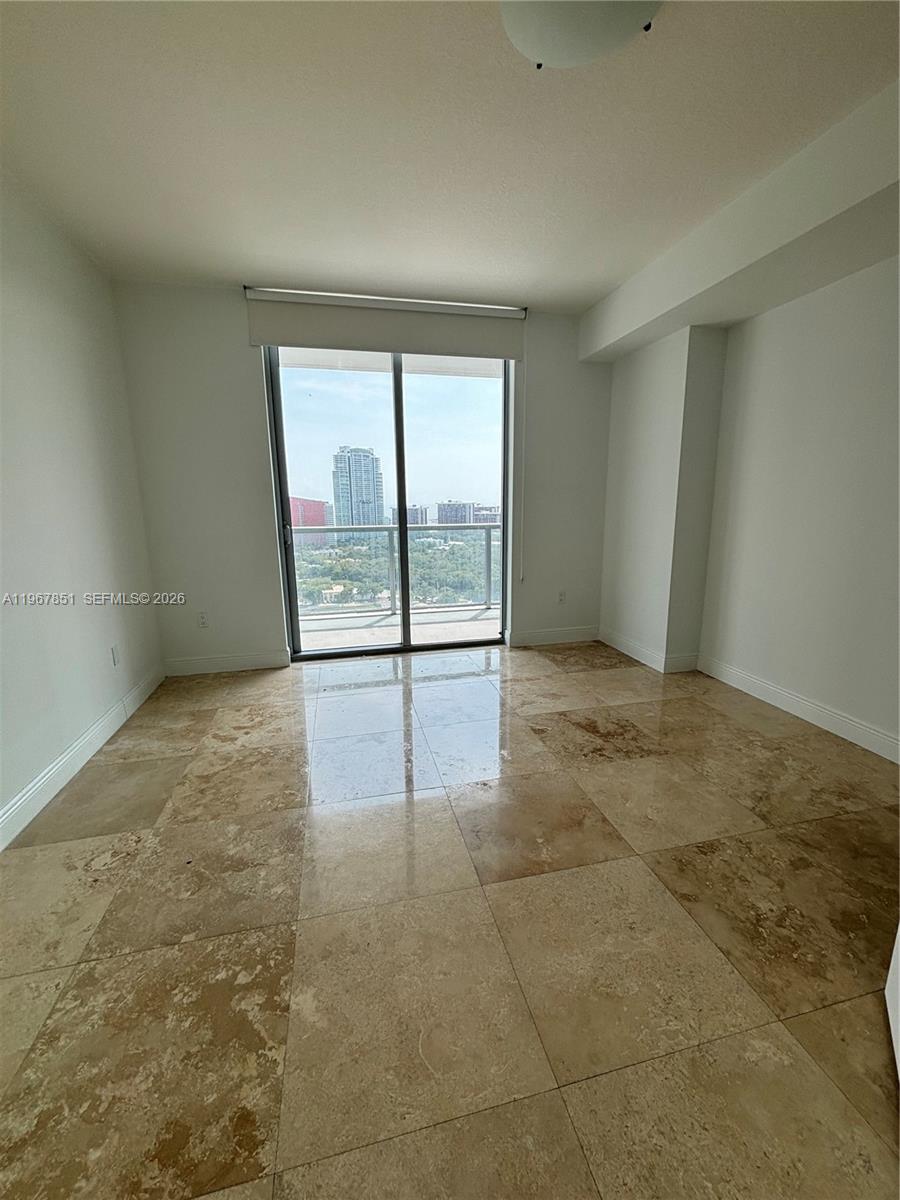 THE AXIS ON BRICKELL CONDA - Residential