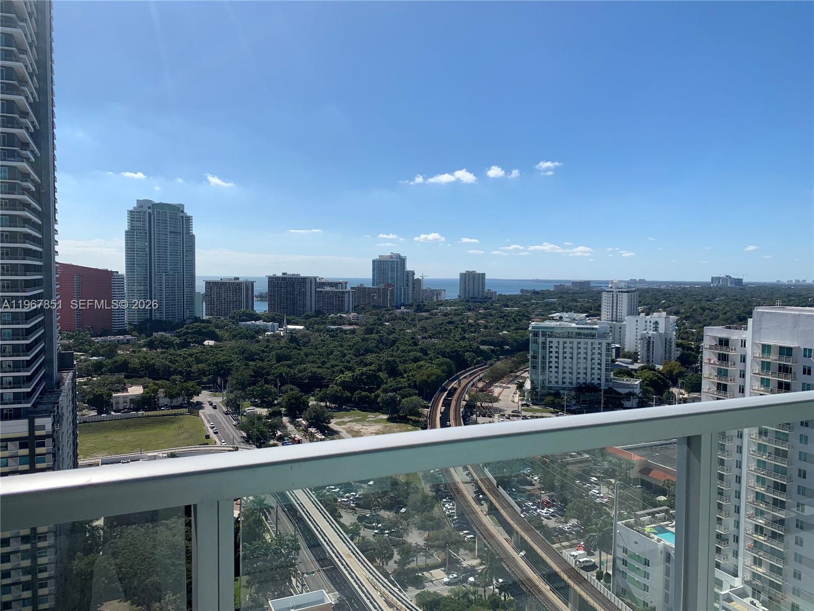 THE AXIS ON BRICKELL CONDA - Residential