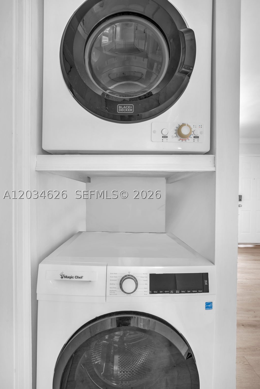 VIRGINIA POINTE CONDO - Residential Lease