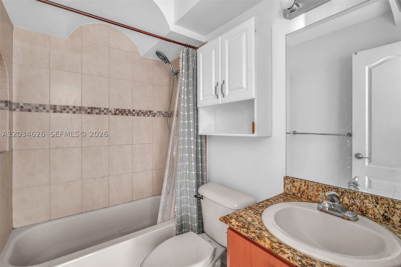 VIRGINIA POINTE CONDO - Residential Lease