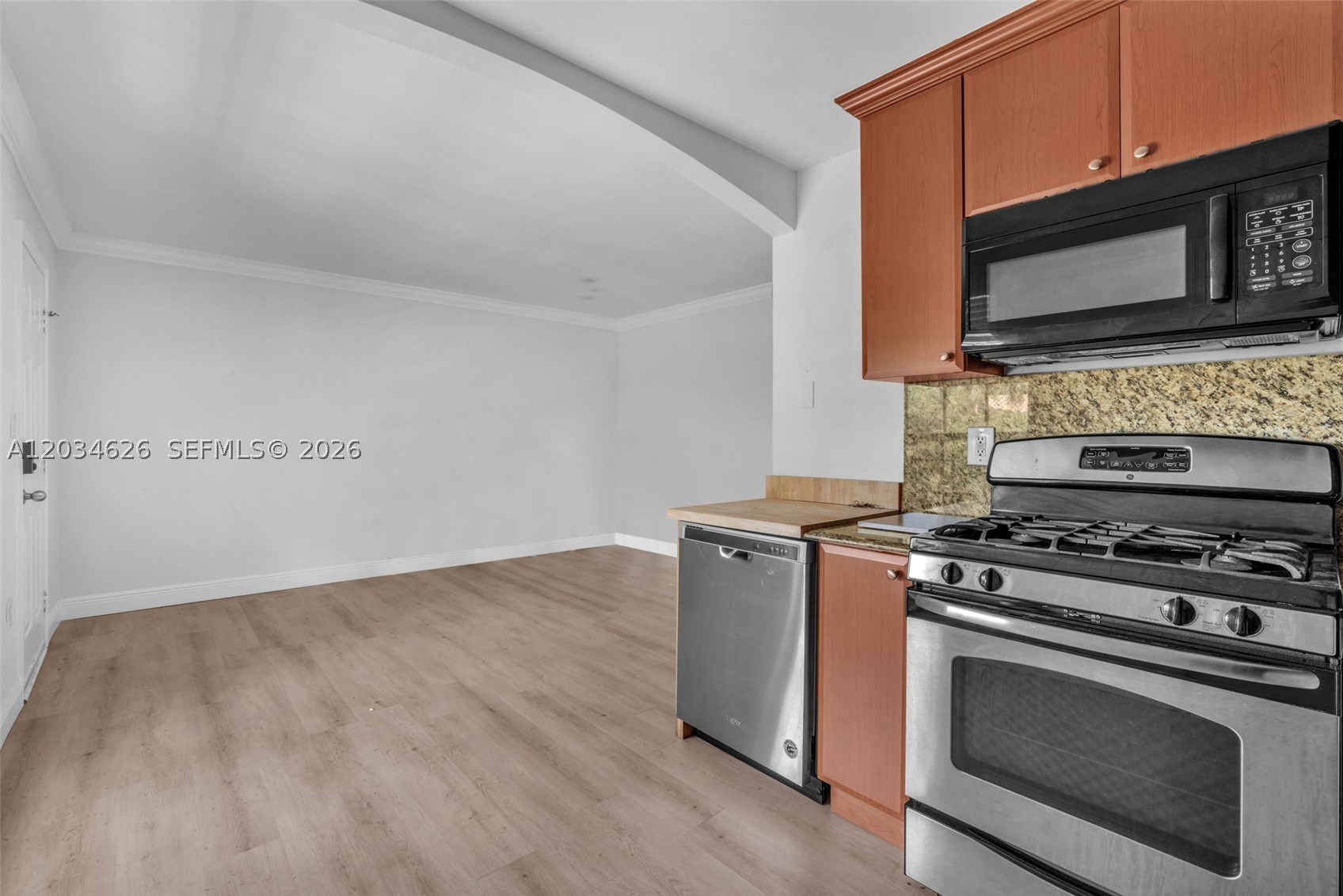 VIRGINIA POINTE CONDO - Residential Lease