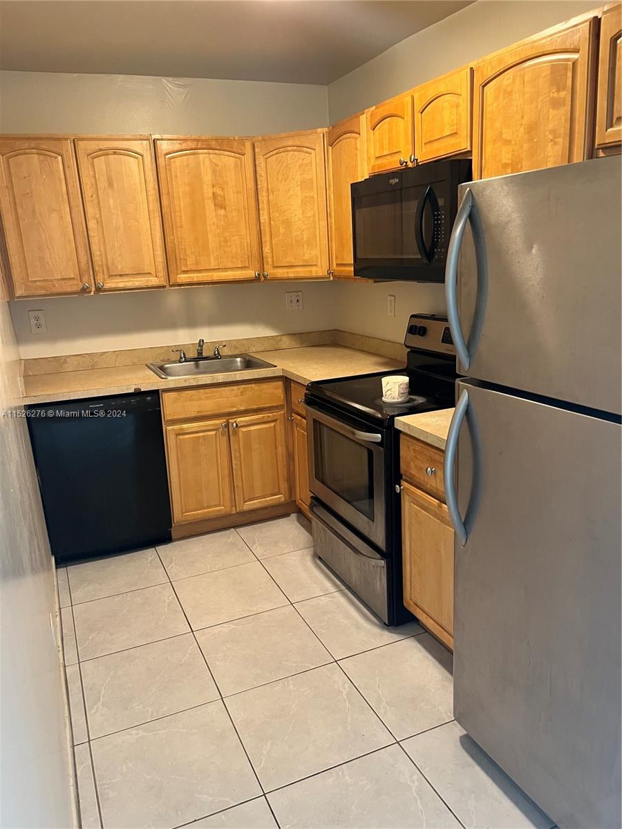 NEWPORT CONDO - Residential Lease