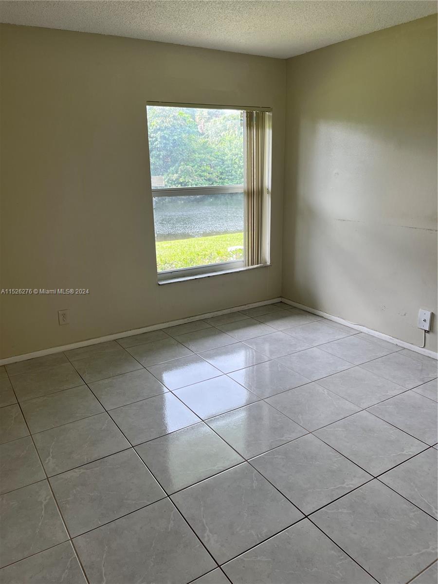 NEWPORT CONDO - Residential Lease