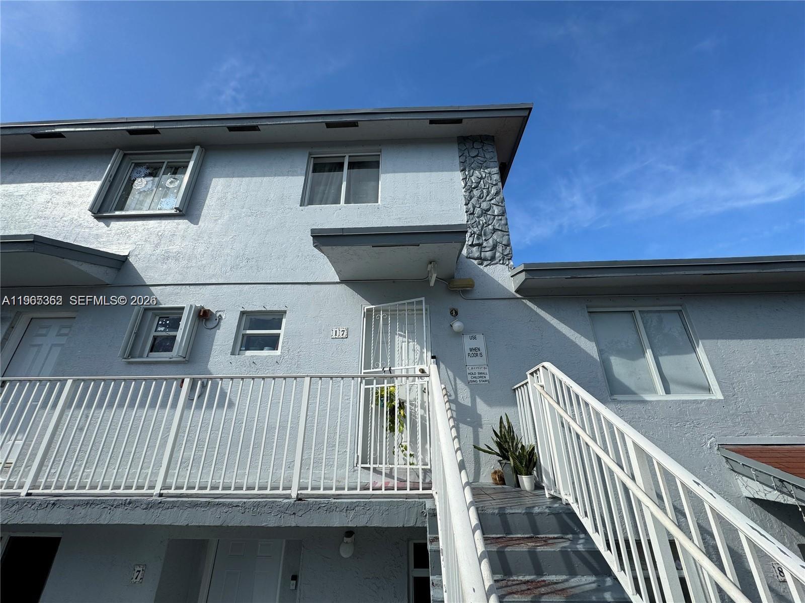 8% CAP RATE INVESTORS ONLY AS THERE IS A SIGNED 1 YEAR LEASE STARTING Feb 27th 2026 $2,200 Updated apartment in the quiet neighborhood of "las Villas of Fountain Blue" 3 Bedrooms, 1 full bath upstairs and one half bath downstairs. (the apartment is 870 sq ft but well distributed) All upgraded appliances, natural light, high end bathrooms, privacy between all the bedrooms, storage space, Assigned and visitor parking along with being a corner unit make this apartment very unique. Won't last. Amazing investment due to low association and high rentability, or great to live.